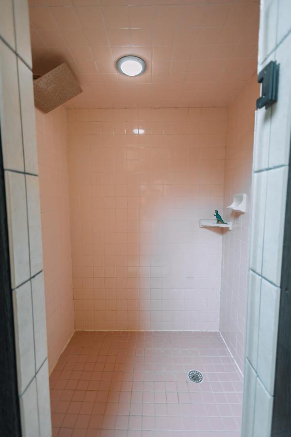 Villa Downtown Escape Great For Large Families & Groups à Sugarcreek Extérieur photo
