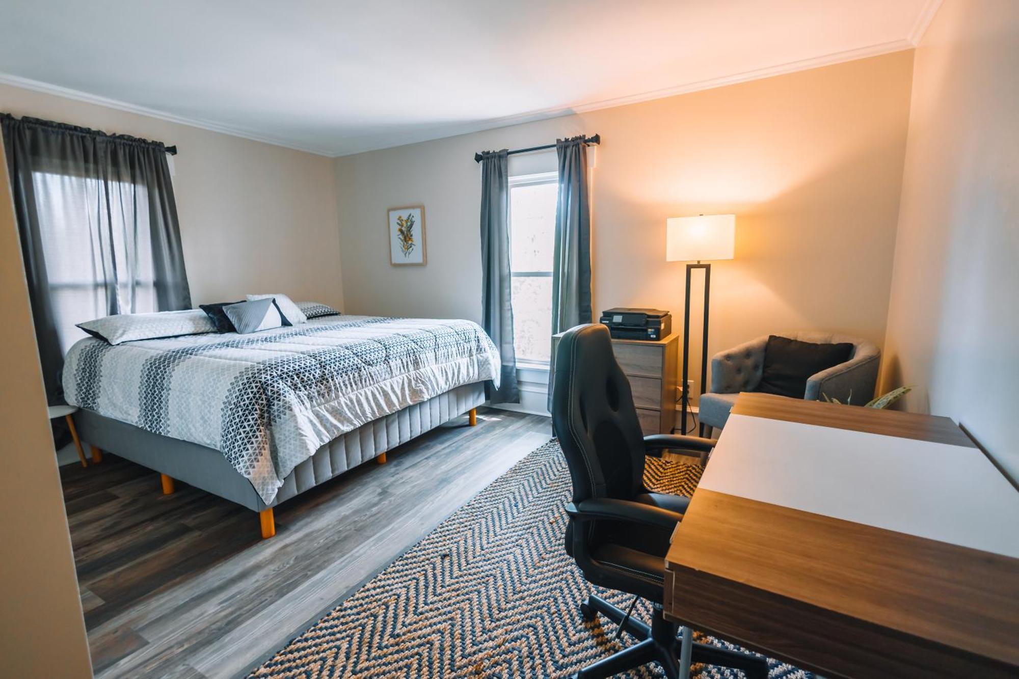 Villa Downtown Escape Great For Large Families & Groups à Sugarcreek Extérieur photo